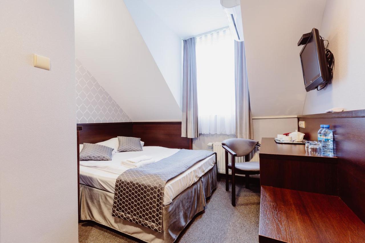 Fero Express Klimatyzowane Ac 3*