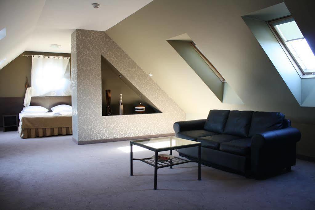 Fero Express Klimatyzowane Ac Hotel Cracovia